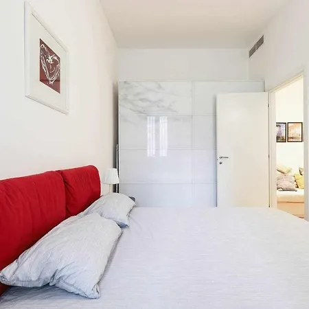 아파트 Sv18c -charming Modern Flat S. Ambrogio