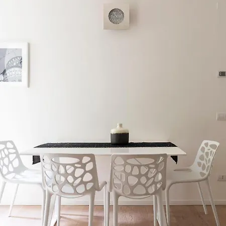 Fifty Eight Center Daire Milano