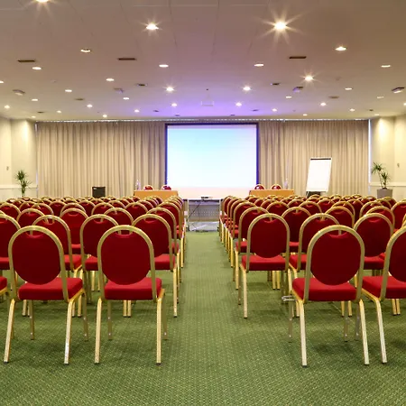 Blaise & Francis Hotel 4*