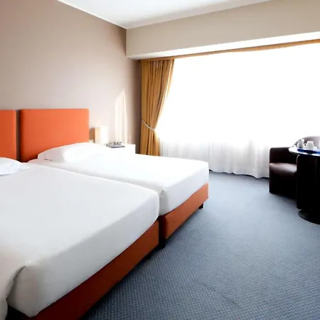 Blaise & Francis ميلان