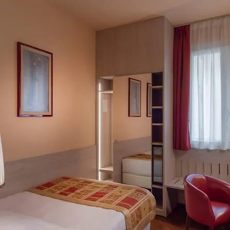 Hotel Regina 4*