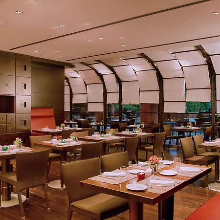Nh Milano 2 Hotel 4*
