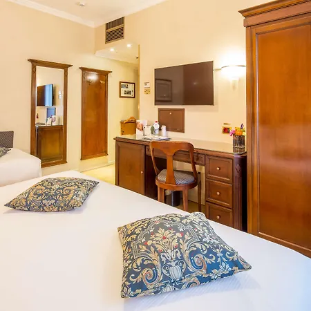 Hotell Galles 4*