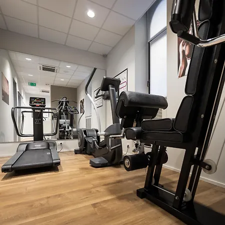 Ξενοδοχείο Worldhotel Casati 18 4*