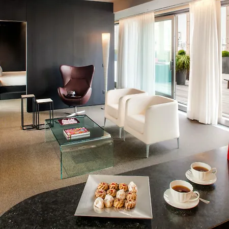 Hotel Glam 4*