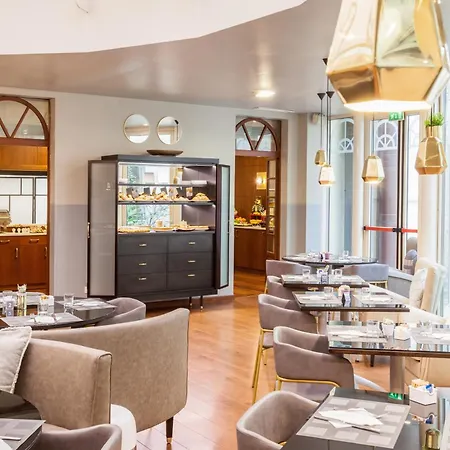 Hotel Garibaldi Station By Ihg 4*