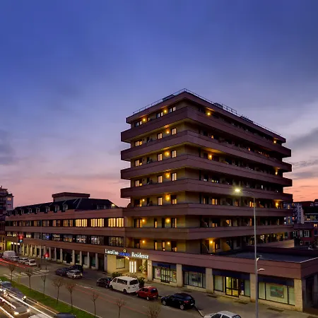 Unaway And Linea Uno 米兰