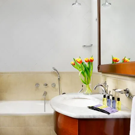 Unaway And Linea Uno 酒店