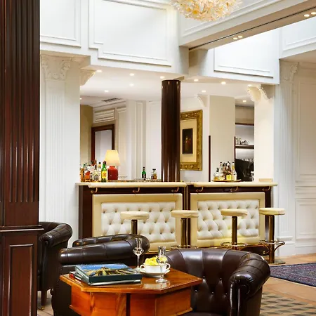 米兰皮埃尔酒店 酒店 5*