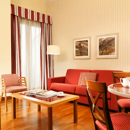 Lägenhetshotell Unaway & Quark Due 4*
