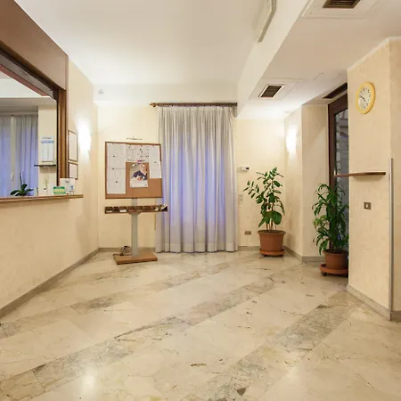 Ih Argonne Park 3* Milan