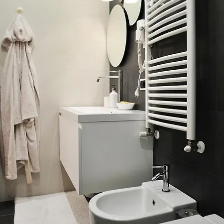 Eva & Diabolik's Centro Duomo Apartment