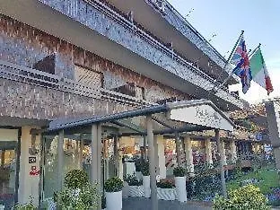 米兰欢迎您酒店