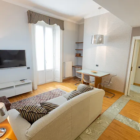 Aparthotel De La Gare 4*