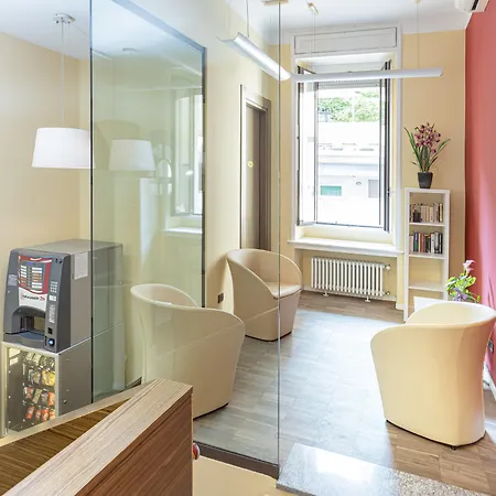 Aparthotel De La Gare 4*