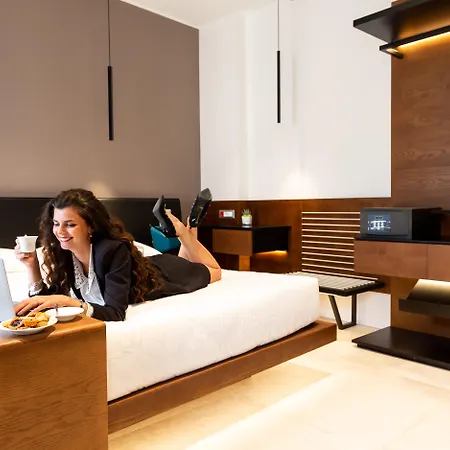 The Corner Duomo 4* Milão