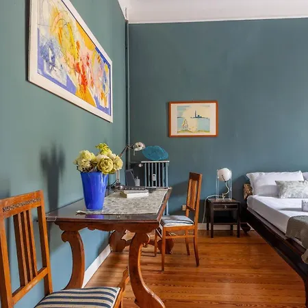 Joivy Elegant Flat With Balcony Milan