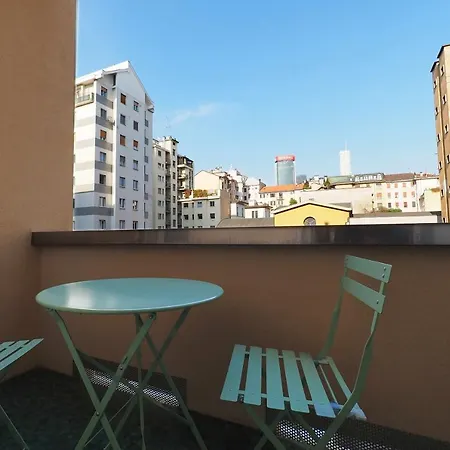 Mba24 Charming Close To Metro Fieracitylife Lägenhet *