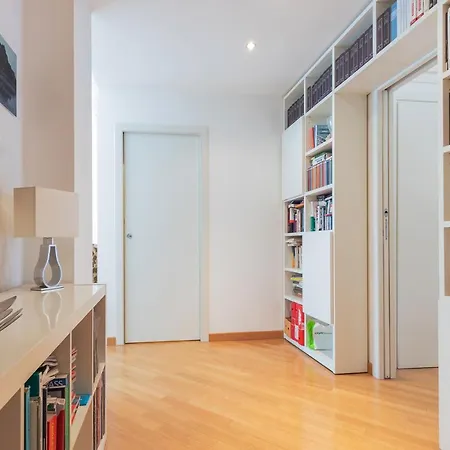 Retreats Navigli Apartament