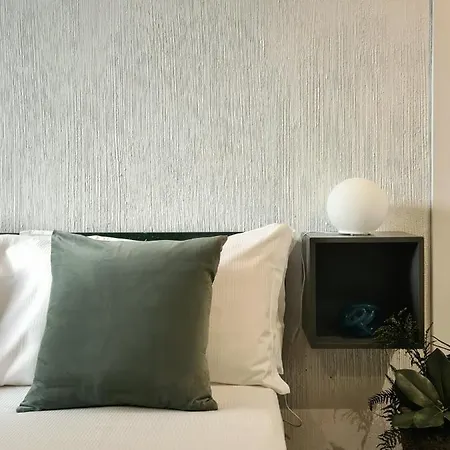 Serendipity - Montenapoleone *