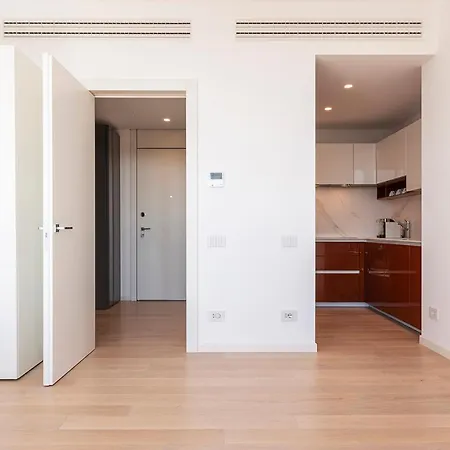 Easyhomes-central Tower Apartment Milan