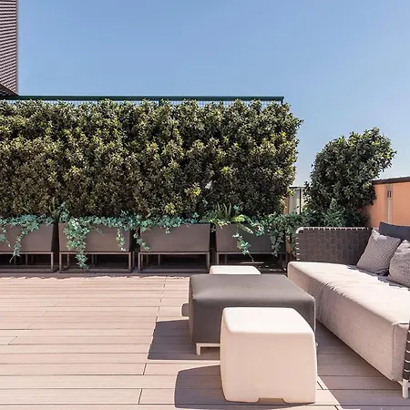 Easyhomes-central Tower Apartment *
