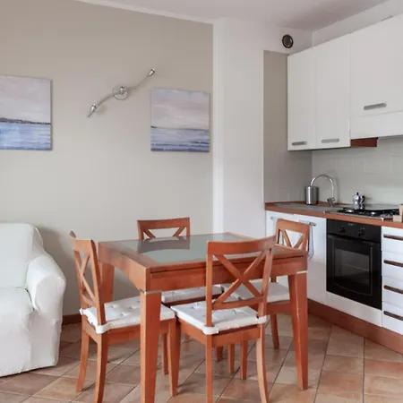Apartment Bnbutler - Piazzi - Tranquillo E Luminoso Bilocale