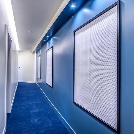 Sheva Boutique * ميلان