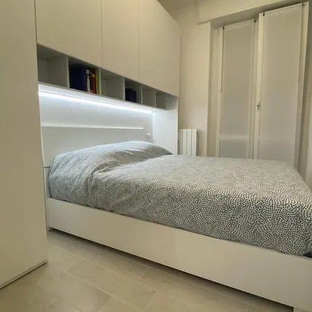 Lady Indigo San Siro Apartment *