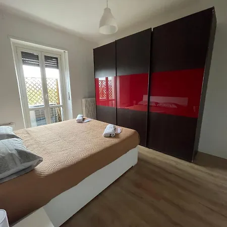 Ampia Matrimoniale Con Letto Double King-size By Alex Couette-café *