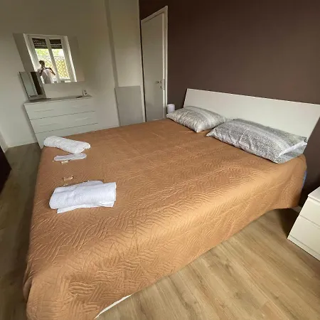 Ampia Matrimoniale Con Letto Double King-size By Alex