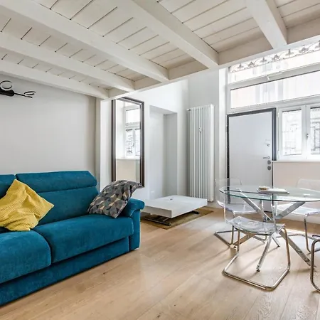 Modern Apt 300mt From Central Station! Apartment *