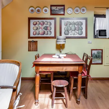 Brera Cosy Studio On 2 Levels! アパート