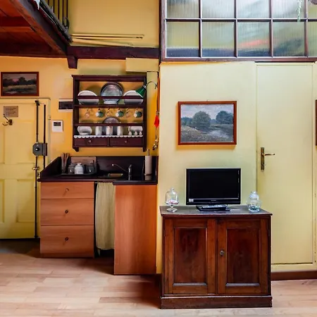 Brera Cosy Studio On 2 Levels! *