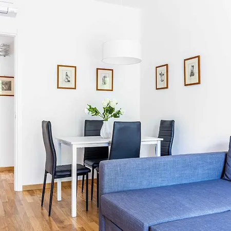 아파트 Joivy Adorable Flat With Balcony