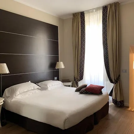 Hotel Townhouse 33 4*