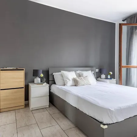 Altido Cosy 1-bed With Balcony Apartamento