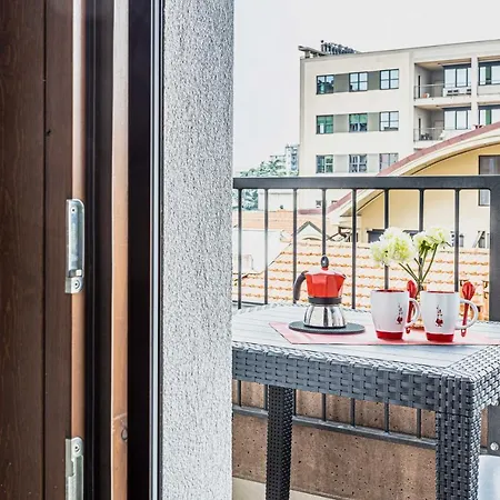 Altido Cosy 1-bed With Balcony * Milán
