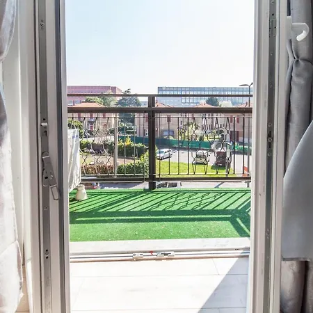 아파트 Bicocca Modern Flat *