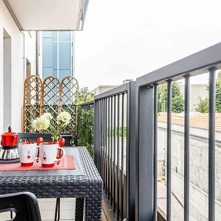 Apartamento Altido Cosy 1-bed With Balcony *
