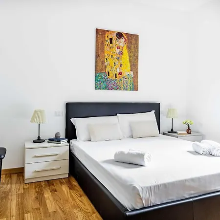 Joivy Adorable Flat With Balcony 밀라노
