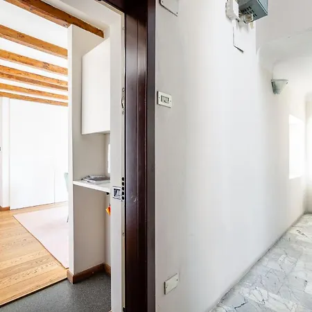 New Apt. Historical Center - Monforte 18 公寓 米兰