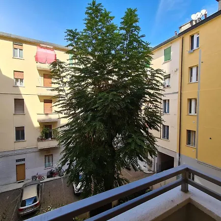 Youhosty - Lomazzo C 3 Apartman *