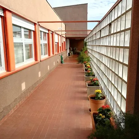 Alessandra アパート ミラノ