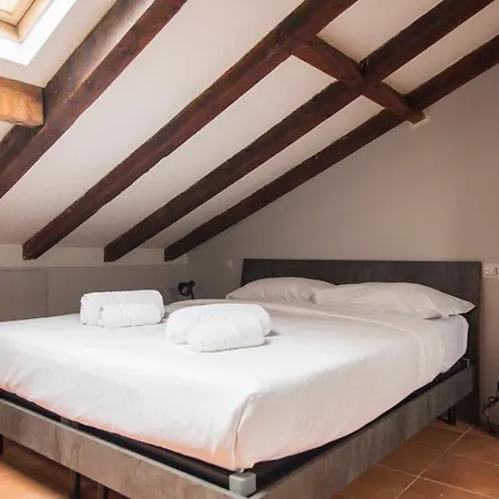 Apartman Youhosty - Venini 59 Milánó