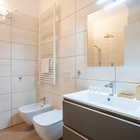 Апартаменты Centre - 10 Minutes To Duomo - Free Wifi E Netflix *