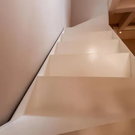 Joivy Sophisticated 2 Bedroom Loft For 4 *