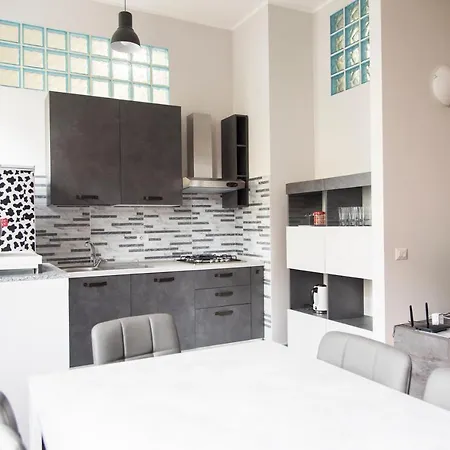 Apartman Youhosty - Venini 59 *