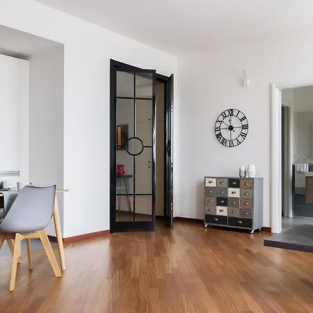 Joivy Superb Flat With Office Appartamento Milano