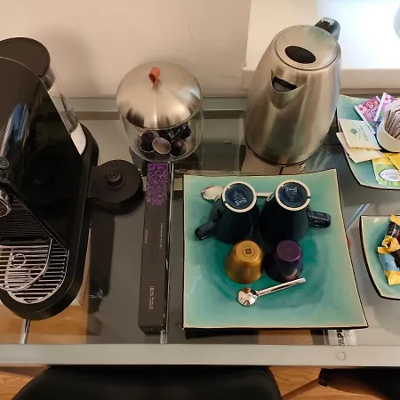 بيت ضيافة La Casa Di Sole - Corso Buenos Aires - Stazione En-suit 4*